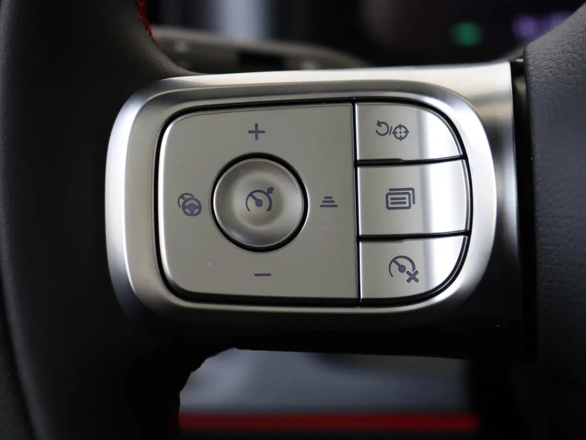 Brabus 100 kWh / Memory-Stoelen / 360Graden-Camera / Stoelventilatie / Stuurverwarming /