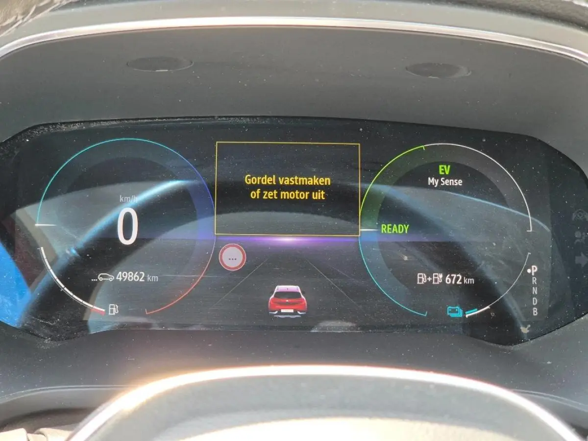 techno E-Tech Plug-in Hybrid 160 | Trekhaak | Stoelverw. | Parkeercamera |