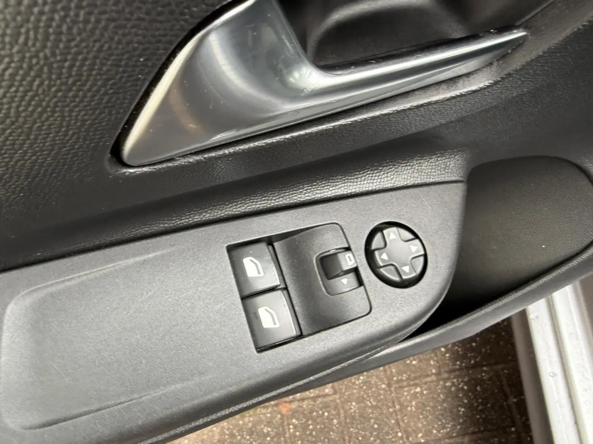 1.2 Edition CARPLAY/TH/CRUISE *ALL-IN PRIJS*