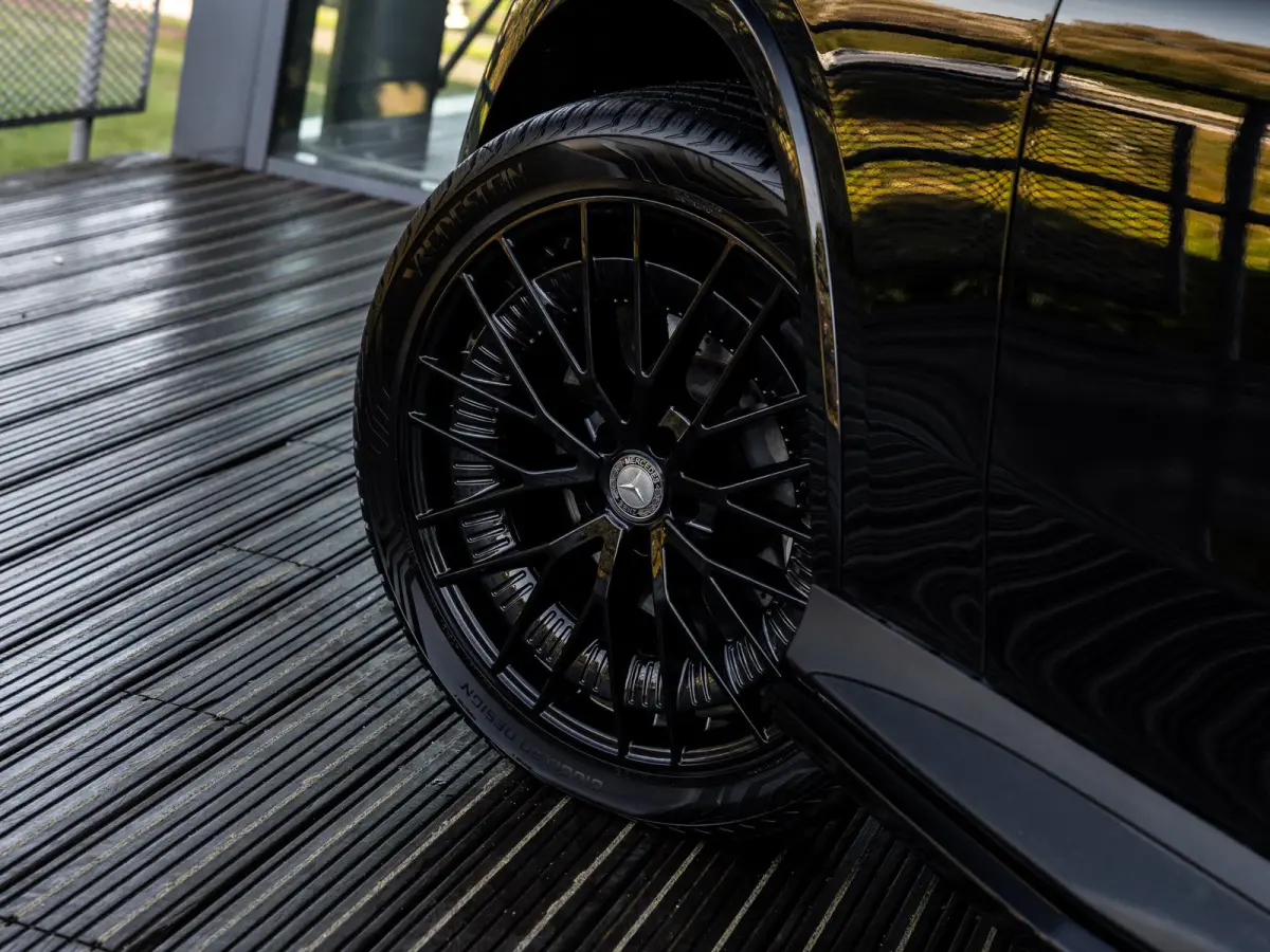400e 4MATIC AMG Line | BURMESTER | 21 INCH ZWART | STOELVENTILATIE | NIGHTPAKKET | PANORAMA/SCHUIF-KANTELDAK | PREMIUM PLUS | SFEERVERLICHTING PREMIUM | STOELMEMORY | HEAD-UP | ELEKTR.TREKHA