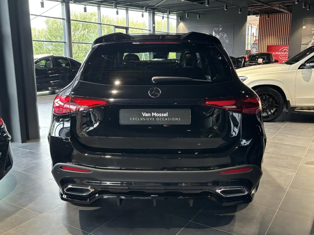 400e 4MATIC AMG Line | BURMESTER | 21 INCH ZWART | STOELVENTILATIE | NIGHTPAKKET | PANORAMA/SCHUIF-KANTELDAK | PREMIUM PLUS | SFEERVERLICHTING PREMIUM | STOELMEMORY | HEAD-UP | ELEKTR.TREKHA