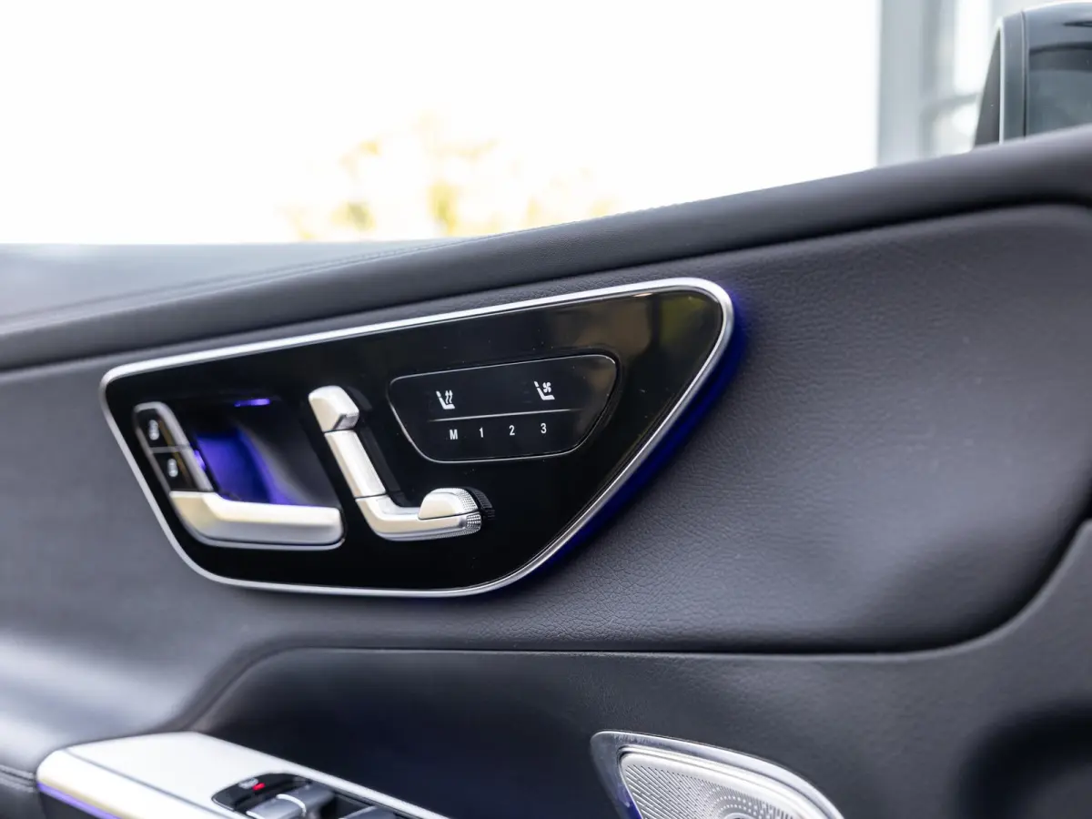 400e 4MATIC AMG Line | BURMESTER | 21 INCH ZWART | STOELVENTILATIE | NIGHTPAKKET | PANORAMA/SCHUIF-KANTELDAK | PREMIUM PLUS | SFEERVERLICHTING PREMIUM | STOELMEMORY | HEAD-UP | ELEKTR.TREKHA