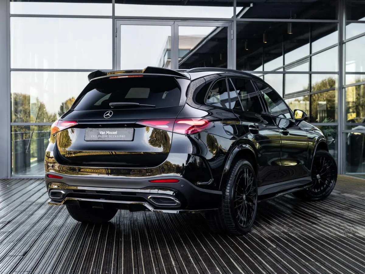 400e 4MATIC AMG Line | BURMESTER | 21 INCH ZWART | STOELVENTILATIE | NIGHTPAKKET | PANORAMA/SCHUIF-KANTELDAK | PREMIUM PLUS | SFEERVERLICHTING PREMIUM | STOELMEMORY | HEAD-UP | ELEKTR.TREKHA