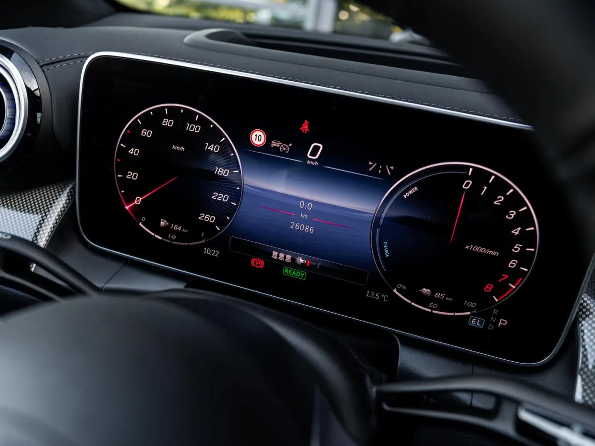 400e 4MATIC AMG Line | BURMESTER | 21 INCH ZWART | STOELVENTILATIE | NIGHTPAKKET | PANORAMA/SCHUIF-KANTELDAK | PREMIUM PLUS | SFEERVERLICHTING PREMIUM | STOELMEMORY | HEAD-UP | ELEKTR.TREKHA
