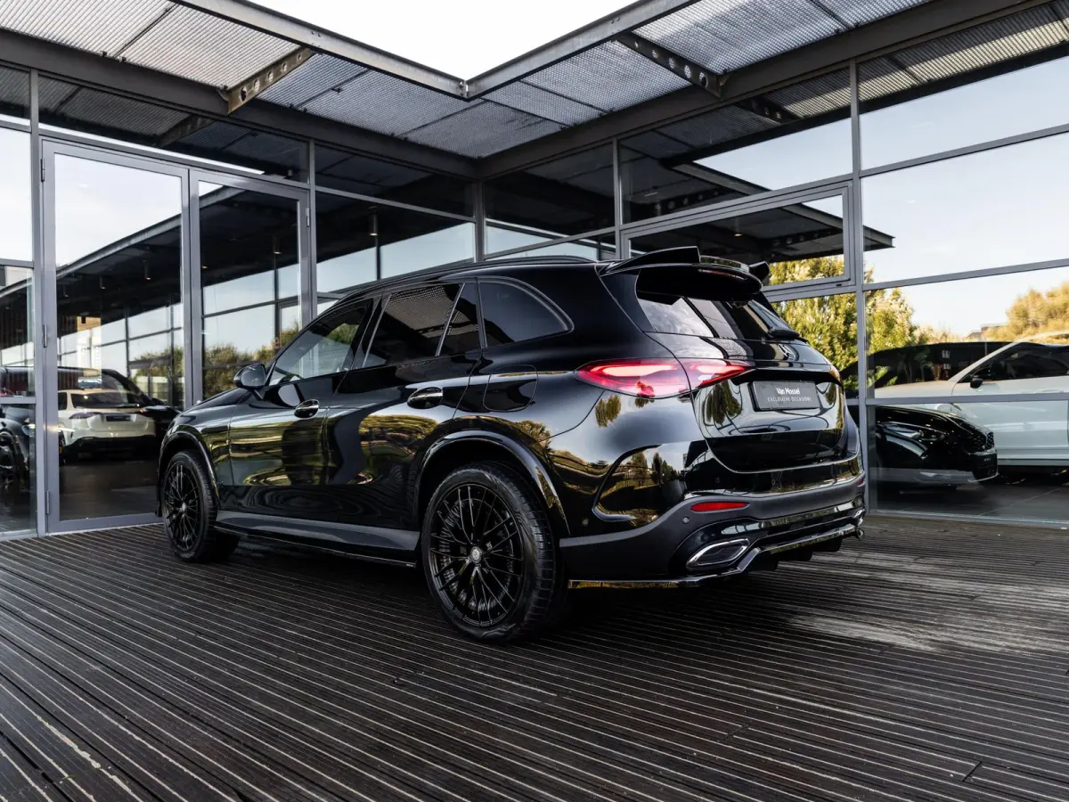 400e 4MATIC AMG Line | BURMESTER | 21 INCH ZWART | STOELVENTILATIE | NIGHTPAKKET | PANORAMA/SCHUIF-KANTELDAK | PREMIUM PLUS | SFEERVERLICHTING PREMIUM | STOELMEMORY | HEAD-UP | ELEKTR.TREKHA