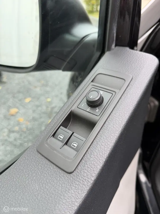 2.0 TDI L2H1 Economy Business