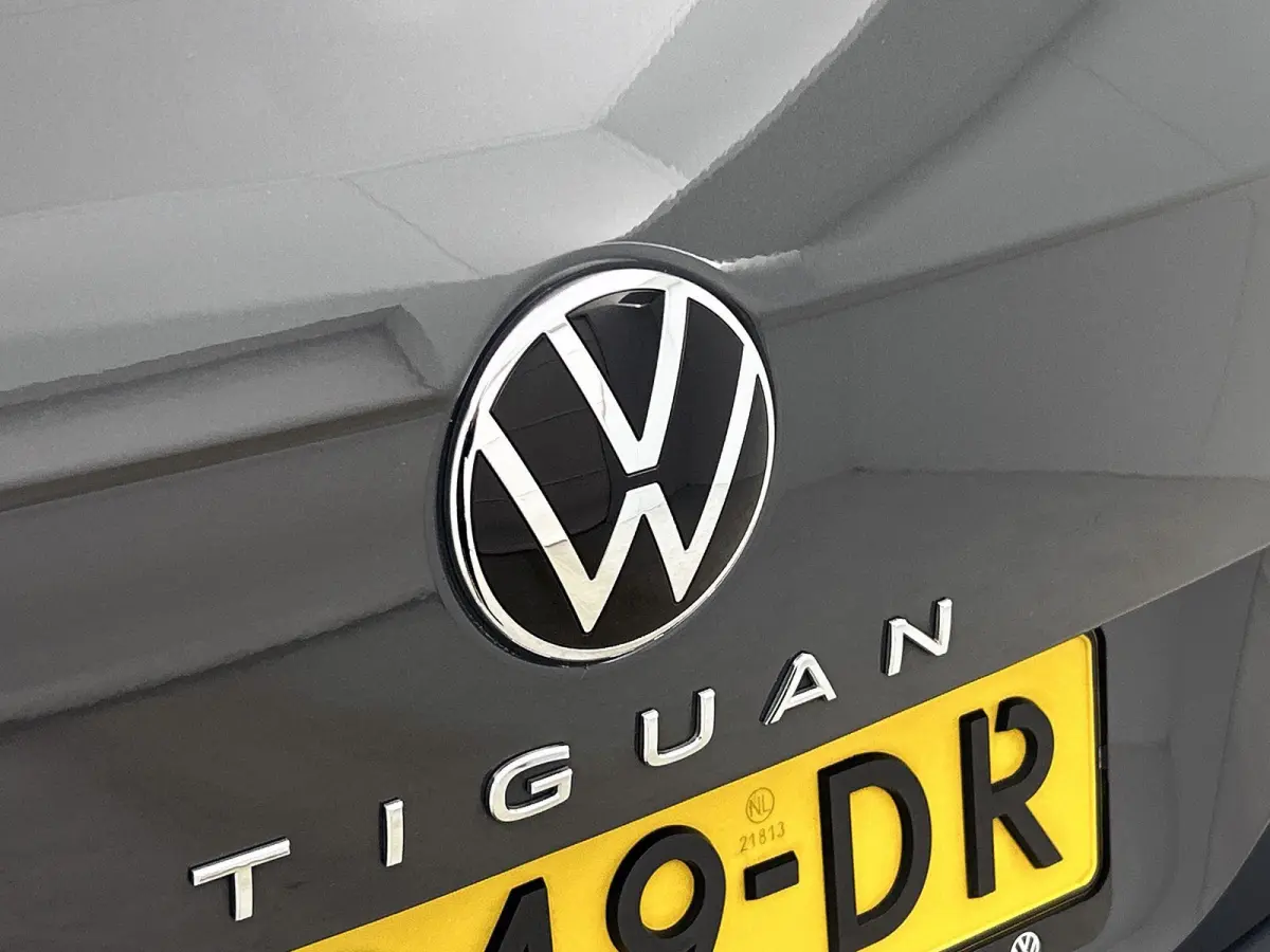 1.5 TSI R-Line Business+ 150 PK | R-Line | Automaat | Panoramadak | Achteruitrijcamera | Navigatie | Dodehoeksensor | Stoelverwarming | Stuurverwarming | Climate Control | Apple Carplay | An