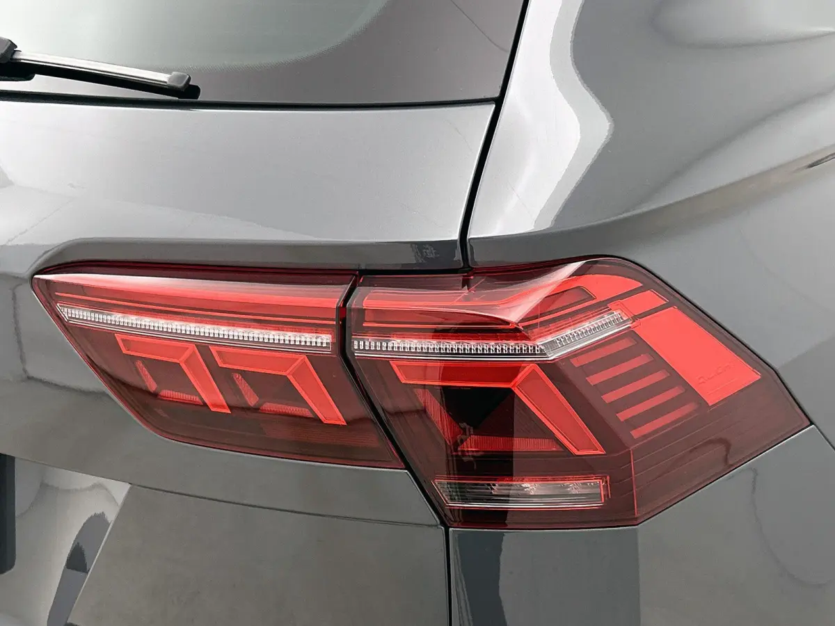 1.5 TSI R-Line Business+ 150 PK | R-Line | Automaat | Panoramadak | Achteruitrijcamera | Navigatie | Dodehoeksensor | Stoelverwarming | Stuurverwarming | Climate Control | Apple Carplay | An