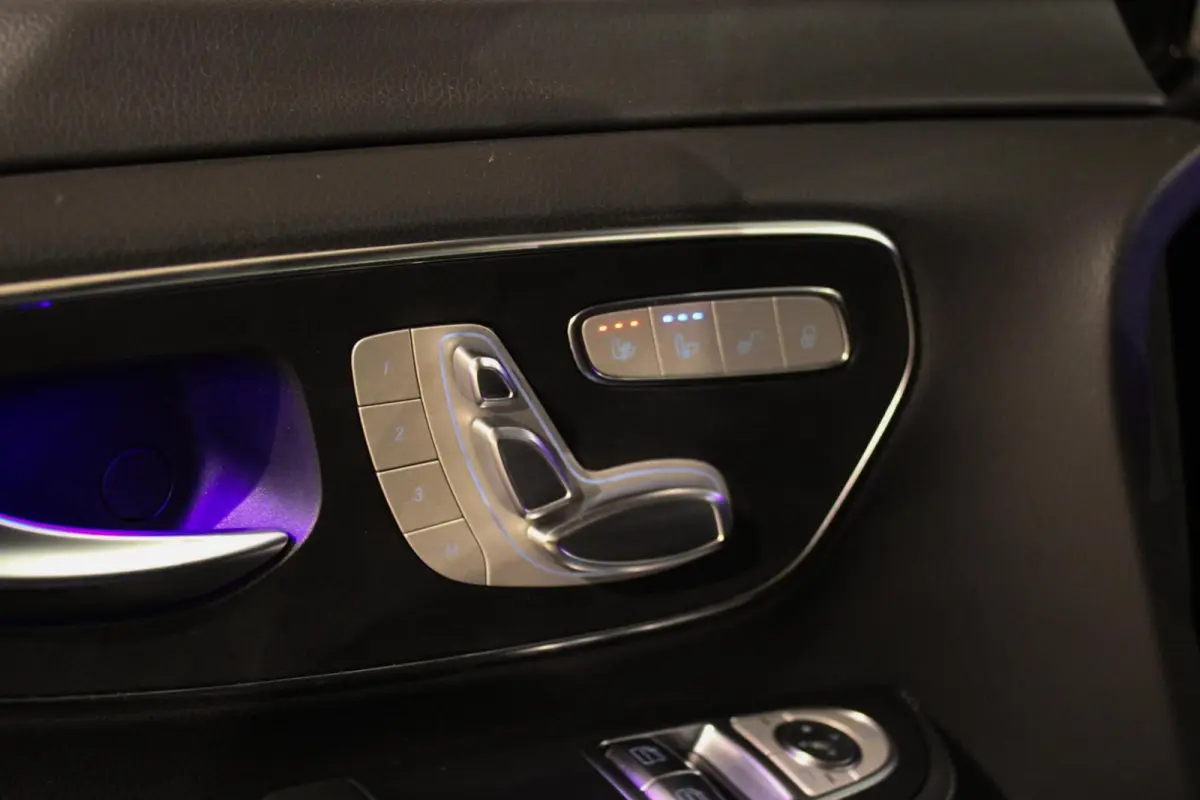 300d 4-MATIC Extra Lang DC AMG BURM | LUCH