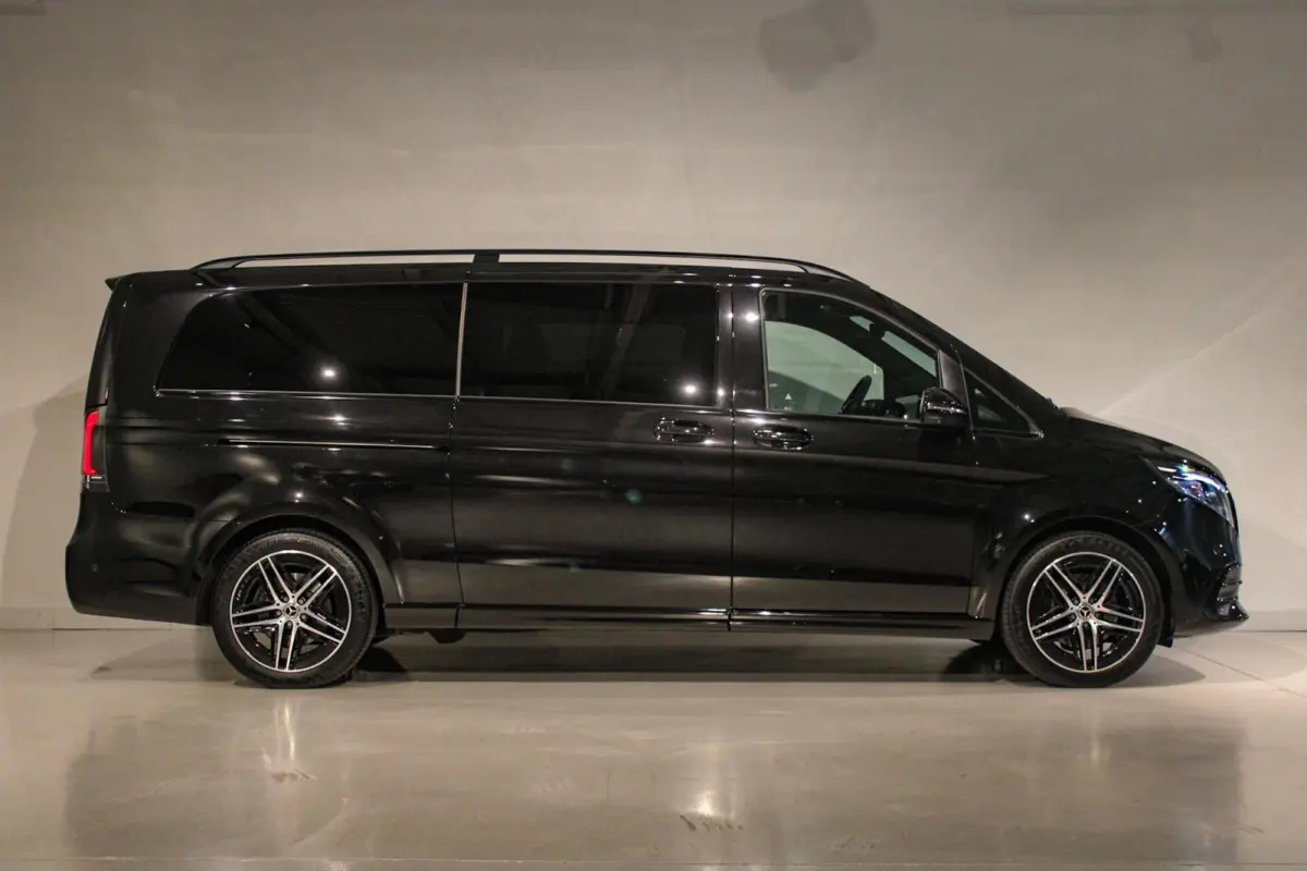 300d 4-MATIC Extra Lang DC AMG BURM | LUCH