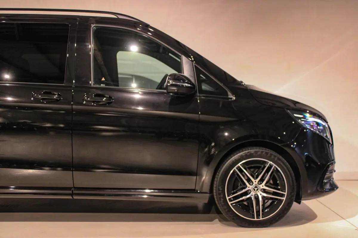 300d 4-MATIC Extra Lang DC AMG BURM | LUCH