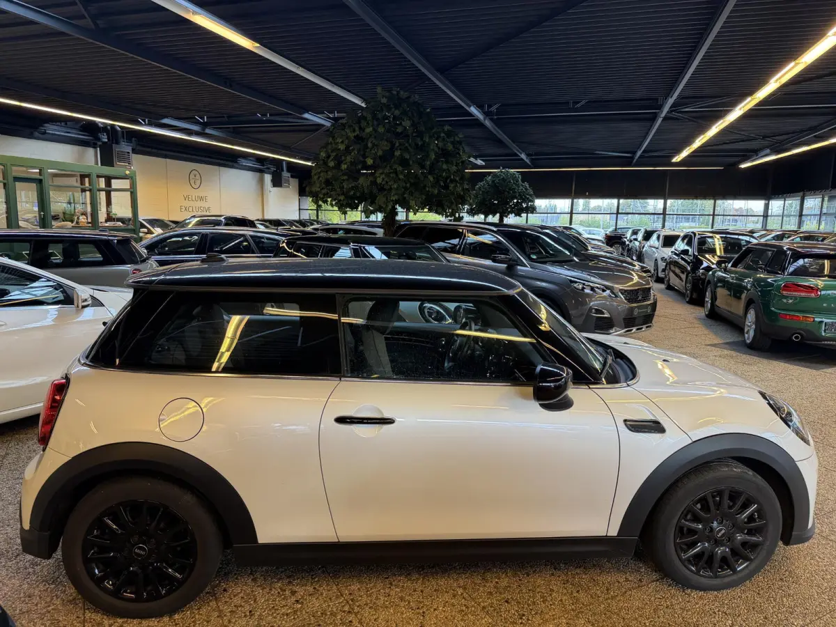 1.5 Cooper Classic | Adaptive | Led | Black Optic |