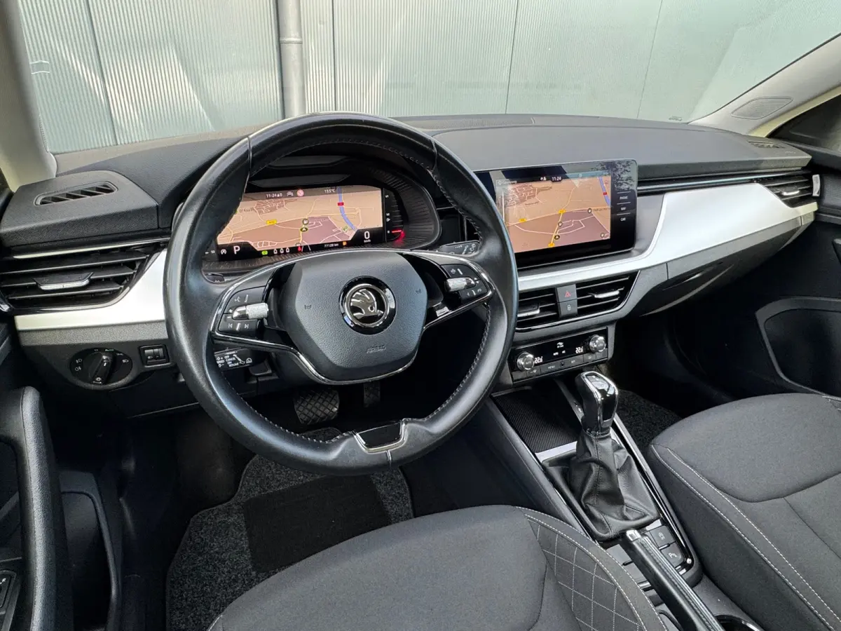 1.0 TSI Automaat Ambition * Navigatie * Digitale Cockpit * Climate Control *