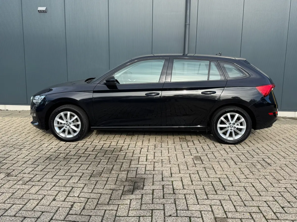 1.0 TSI Automaat Ambition * Navigatie * Digitale Cockpit * Climate Control *