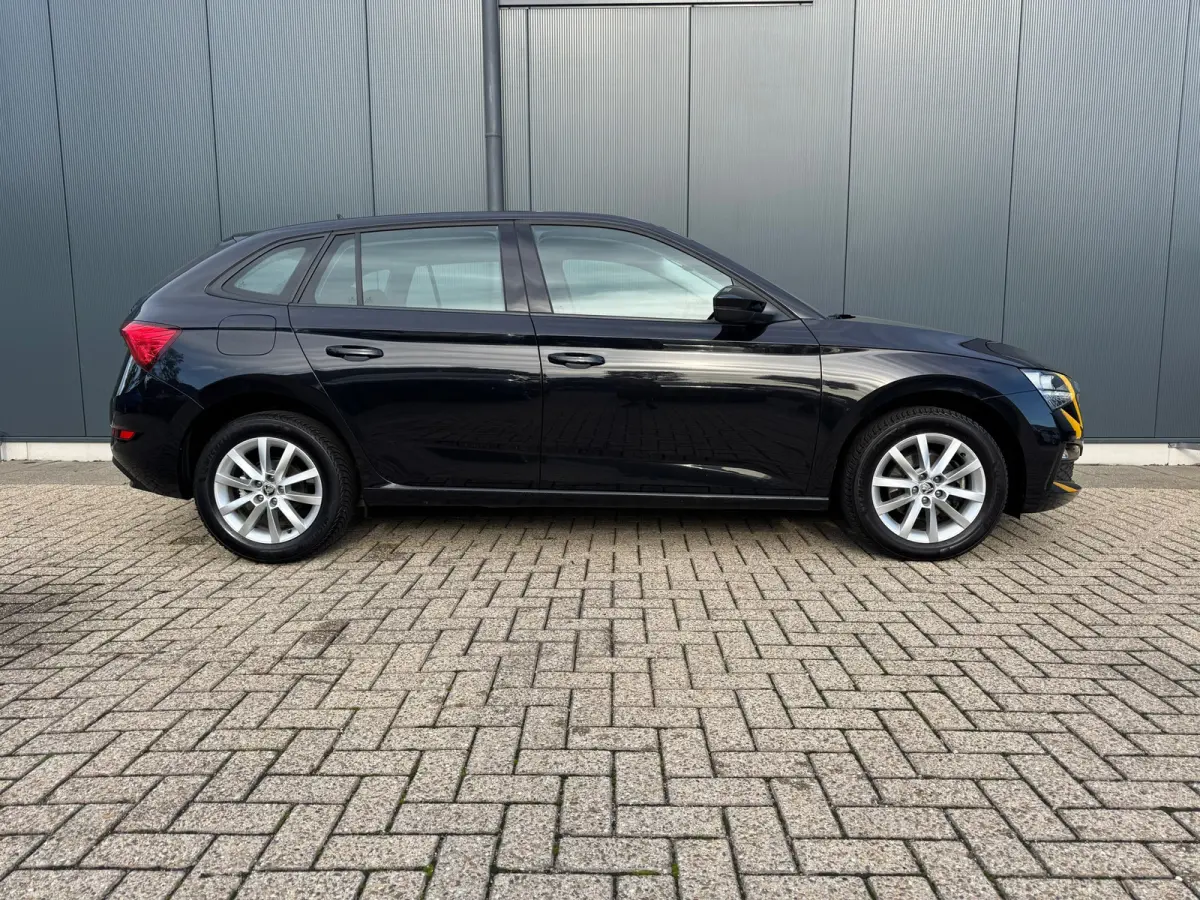 1.0 TSI Automaat Ambition * Navigatie * Digitale Cockpit * Climate Control *