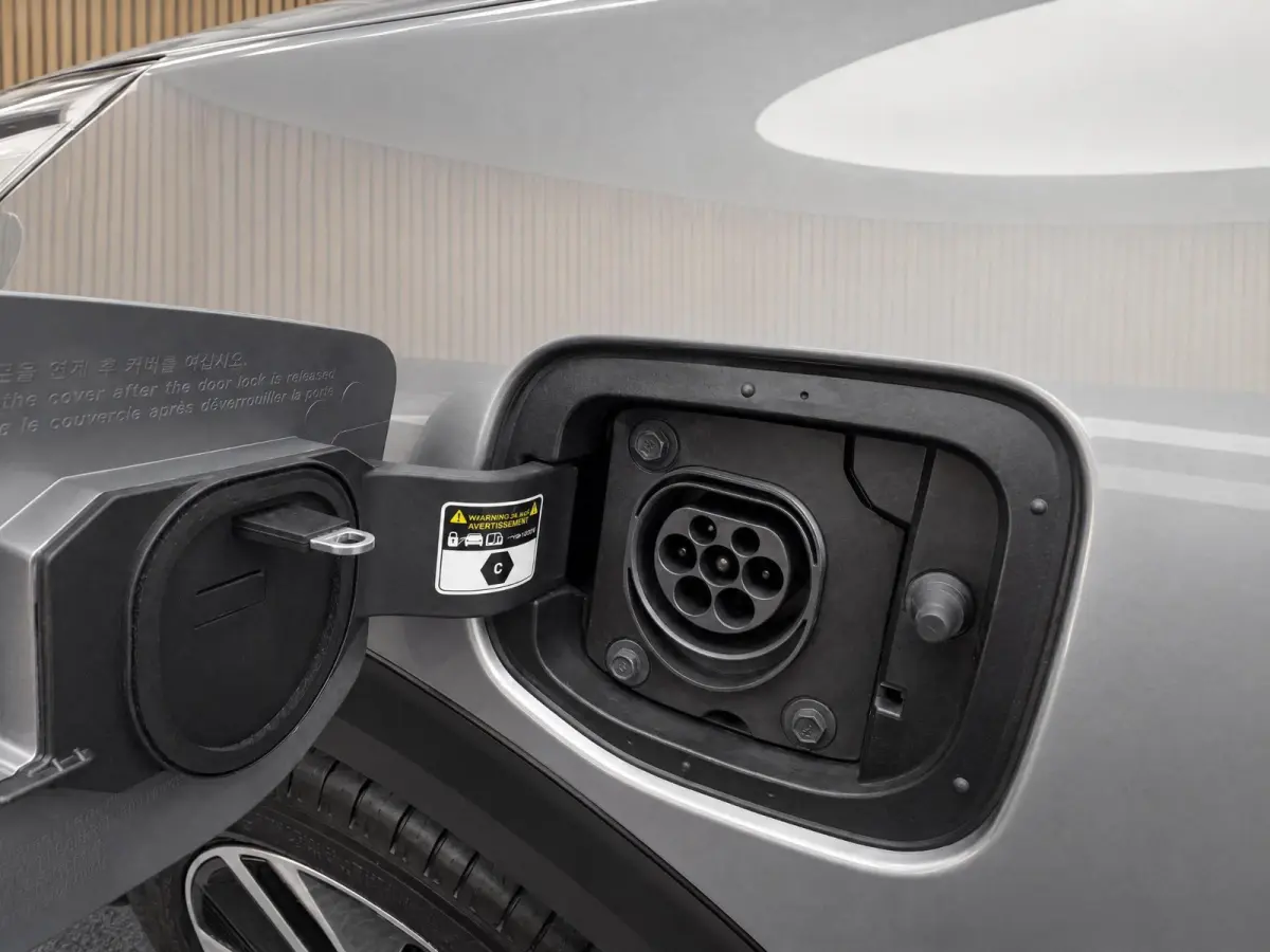 1.6 GDi PHEV DynamicLine DEALER ONDERHOUDEN | NAVIGATIE | ACHTERUITRIJCAMERA | PLUG-IN |
