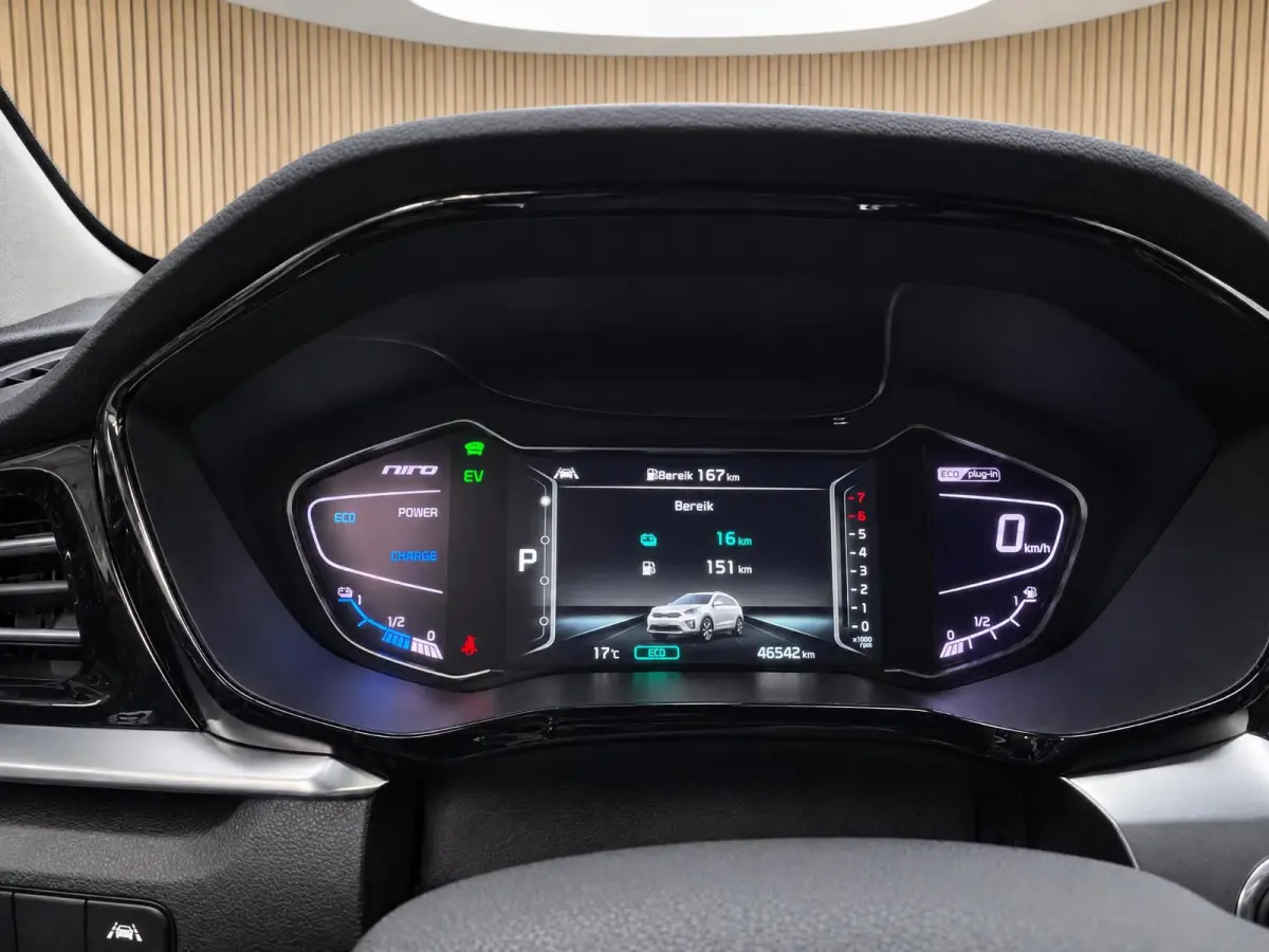 1.6 GDi PHEV DynamicLine DEALER ONDERHOUDEN | NAVIGATIE | ACHTERUITRIJCAMERA | PLUG-IN |