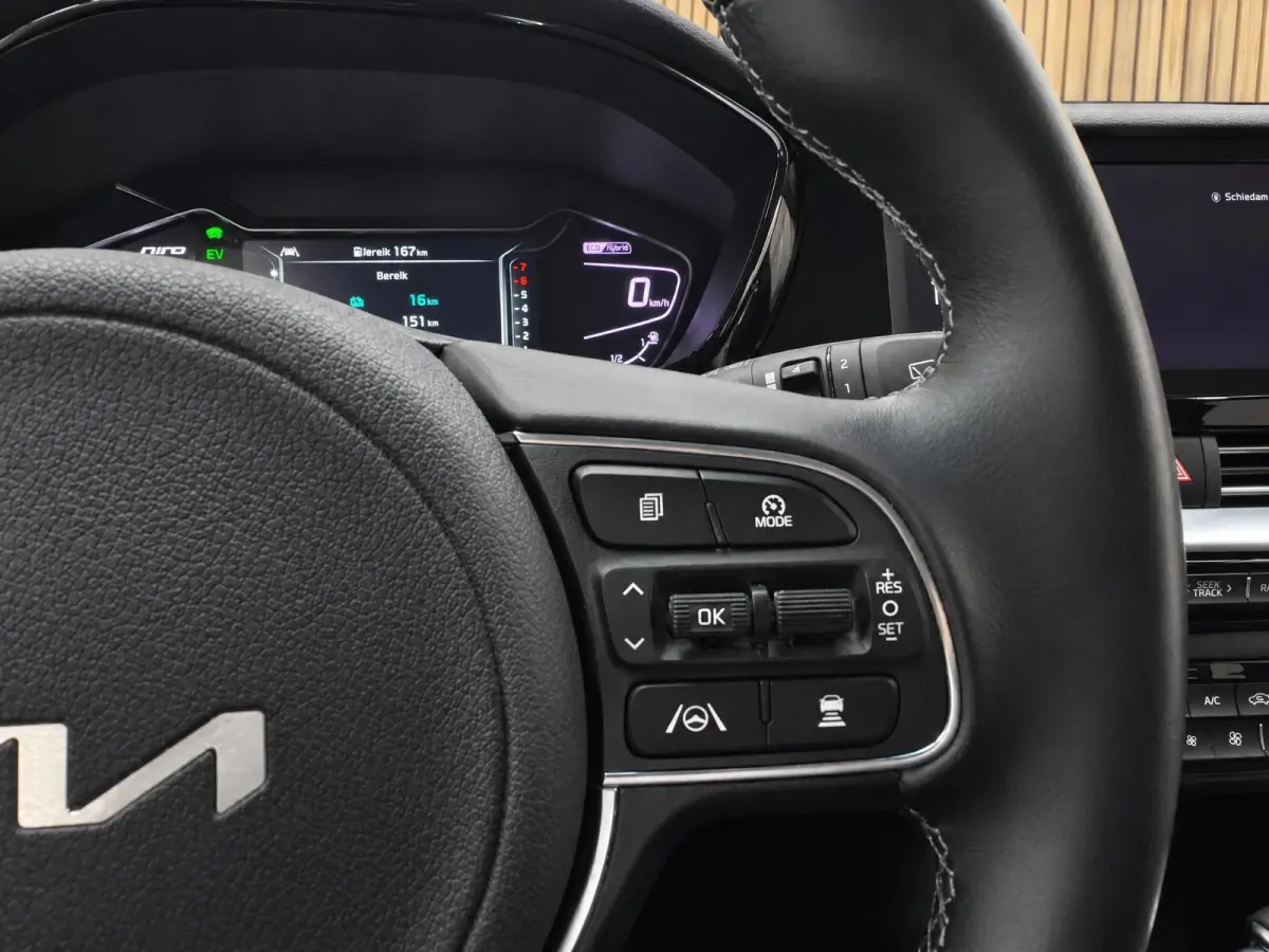 1.6 GDi PHEV DynamicLine DEALER ONDERHOUDEN | NAVIGATIE | ACHTERUITRIJCAMERA | PLUG-IN |