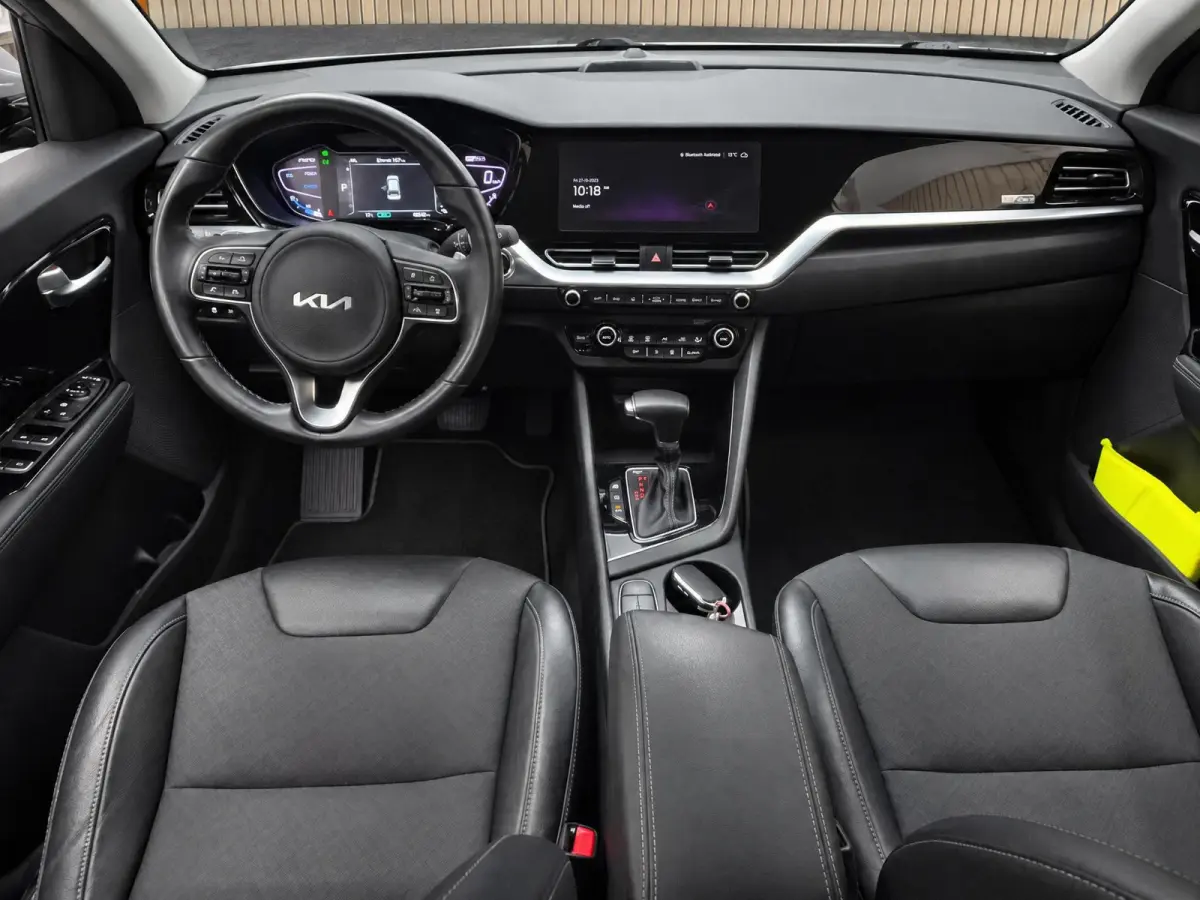 1.6 GDi PHEV DynamicLine DEALER ONDERHOUDEN | NAVIGATIE | ACHTERUITRIJCAMERA | PLUG-IN |