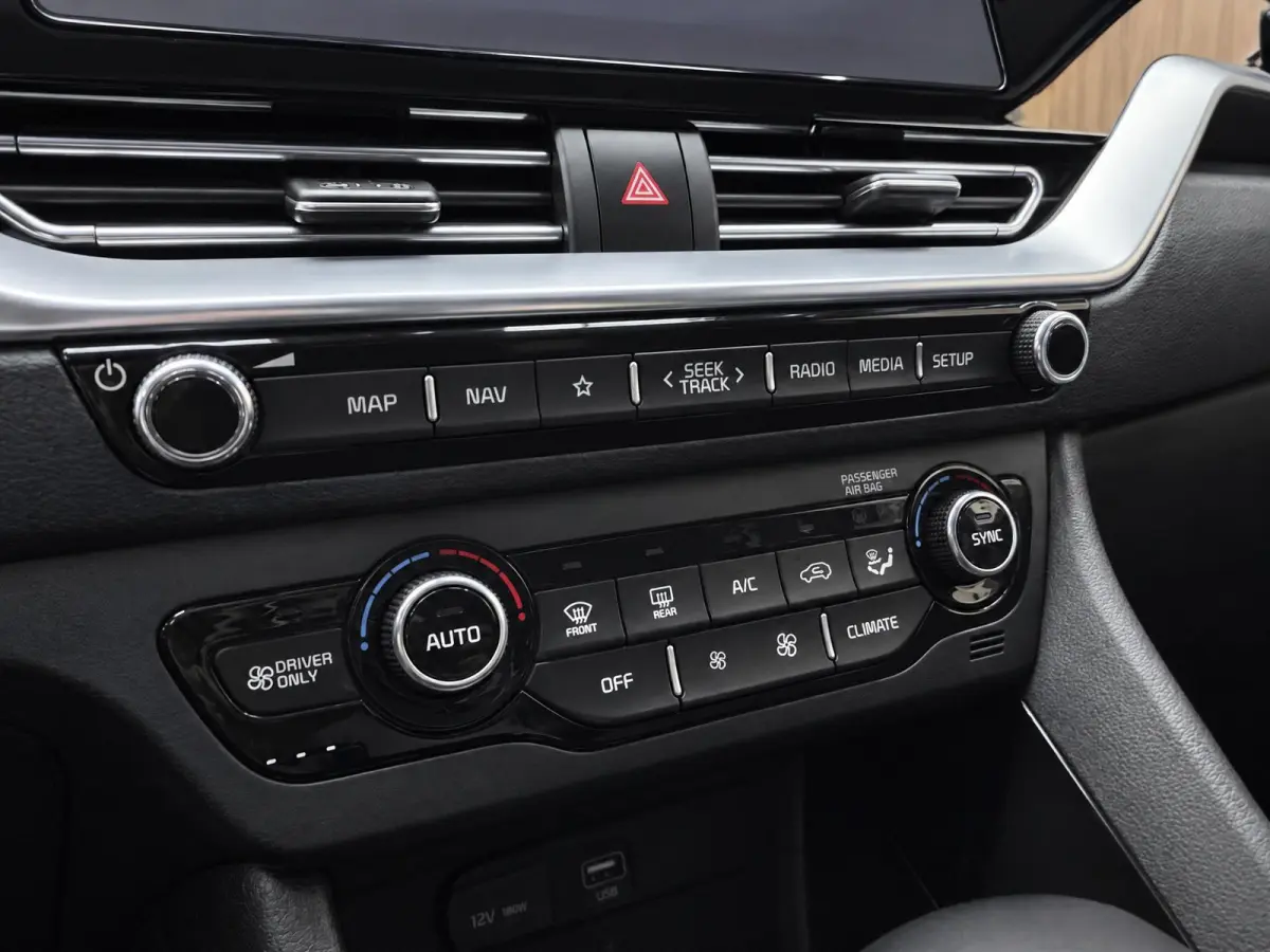 1.6 GDi PHEV DynamicLine DEALER ONDERHOUDEN | NAVIGATIE | ACHTERUITRIJCAMERA | PLUG-IN |