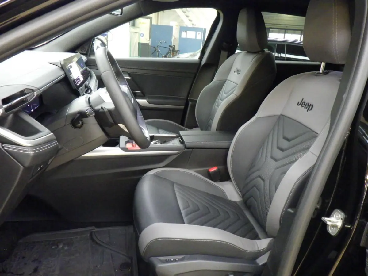 1.2 e-Hybrid First Edition tot 8 Jaar Garantie! | Schuif-/Kanteldak | Stoel/Stuurverwarming | Massage | 360 Camera | Dodehoekdetectie | !!