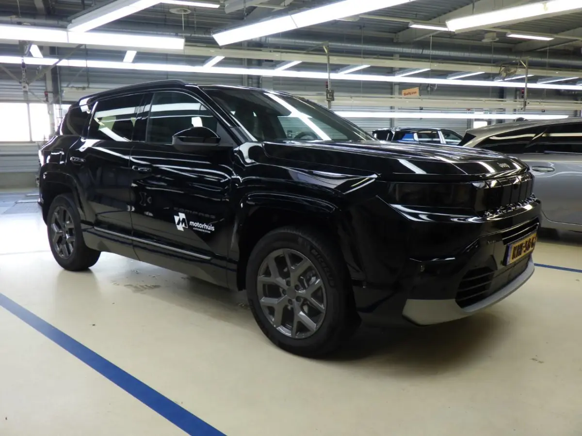 1.2 e-Hybrid First Edition tot 8 Jaar Garantie! | Schuif-/Kanteldak | Stoel/Stuurverwarming | Massage | 360 Camera | Dodehoekdetectie | !!