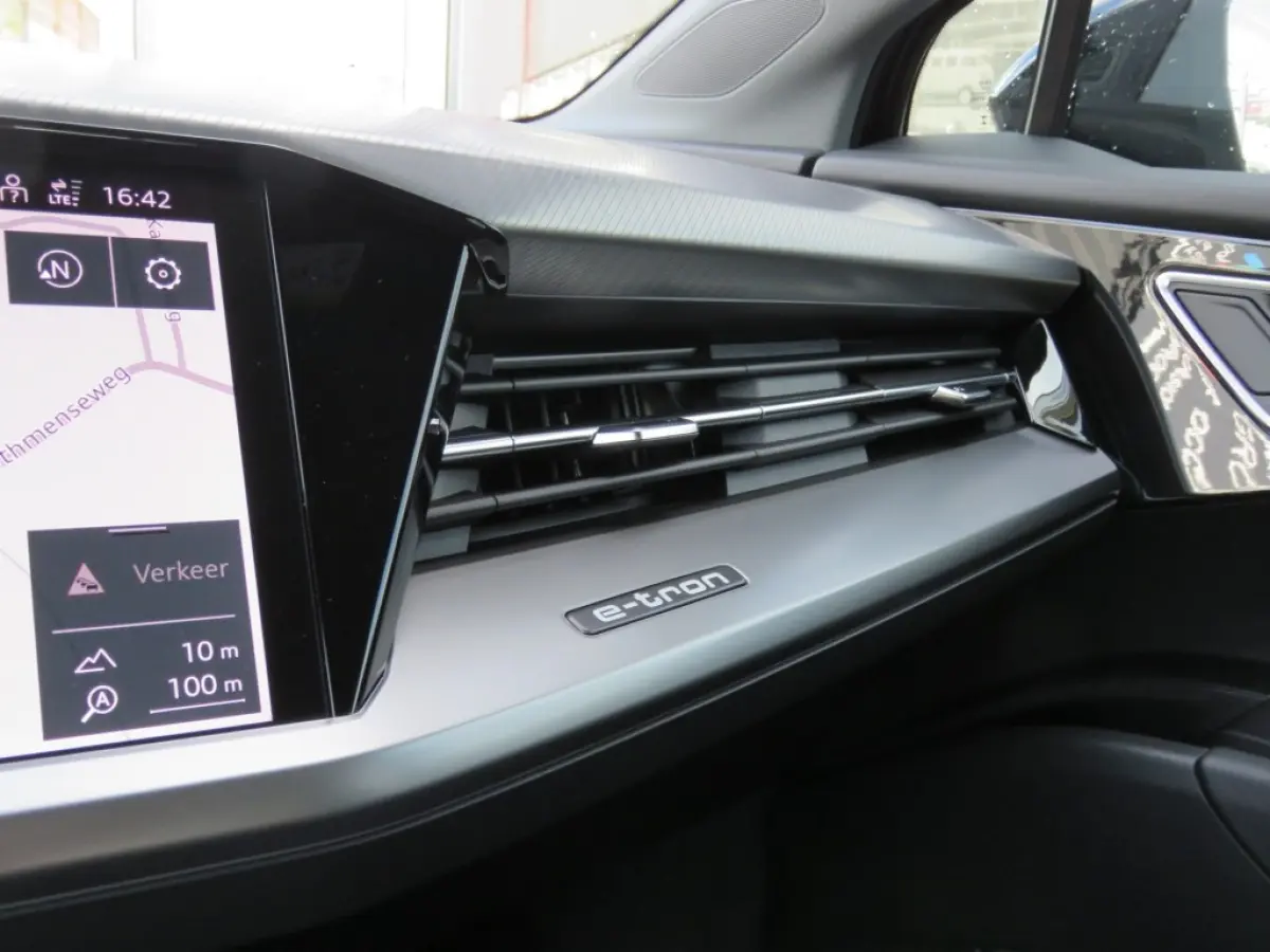 40 ADVANCED EDITION 77kWh / soh 96% / Elec.klep / 19 Inch / Sportstoelen / Stoelverw. / BOVAG garantie