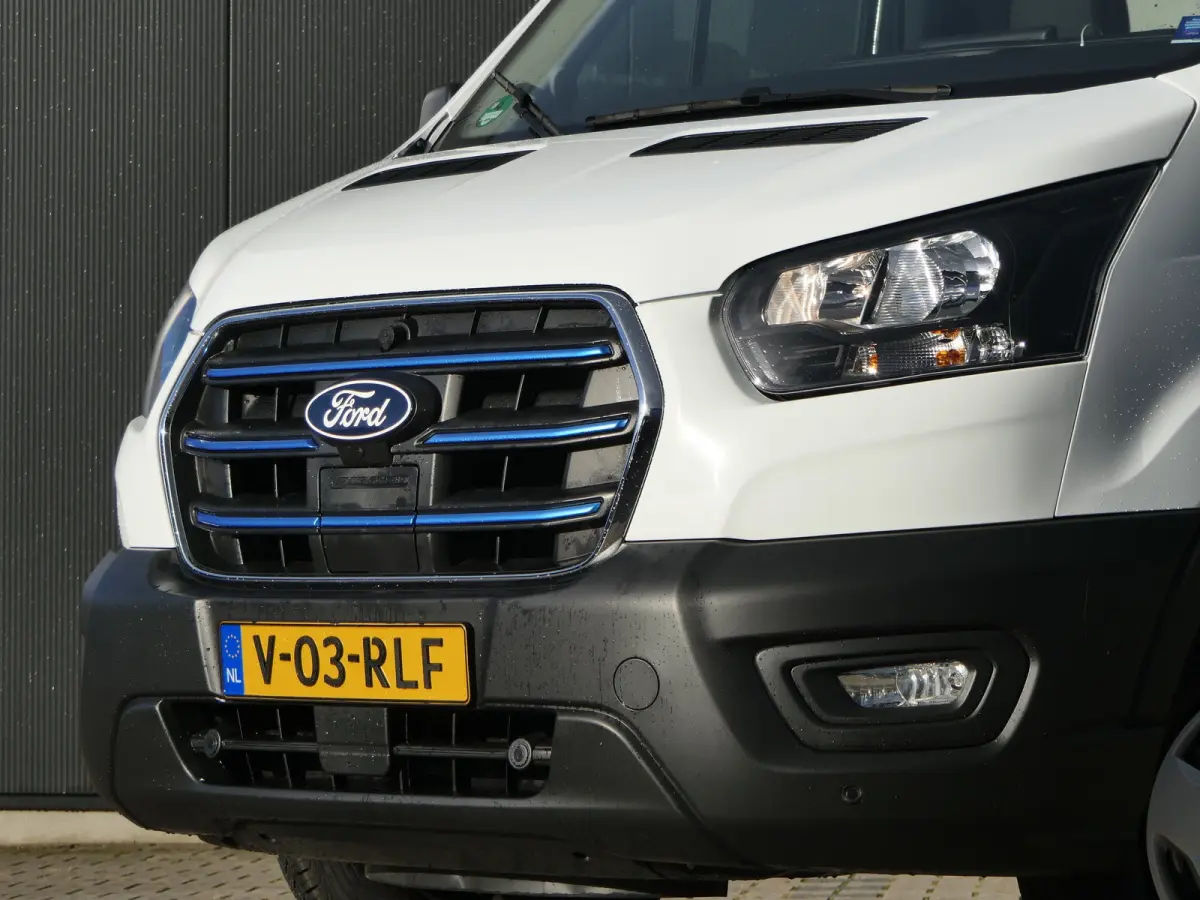 350 L2H2 Trend 68 kWh | 360 Camera | Adaptive Cruise | Navigatie | Stoelverwarming | BLIS | CarPlay/Android Auto