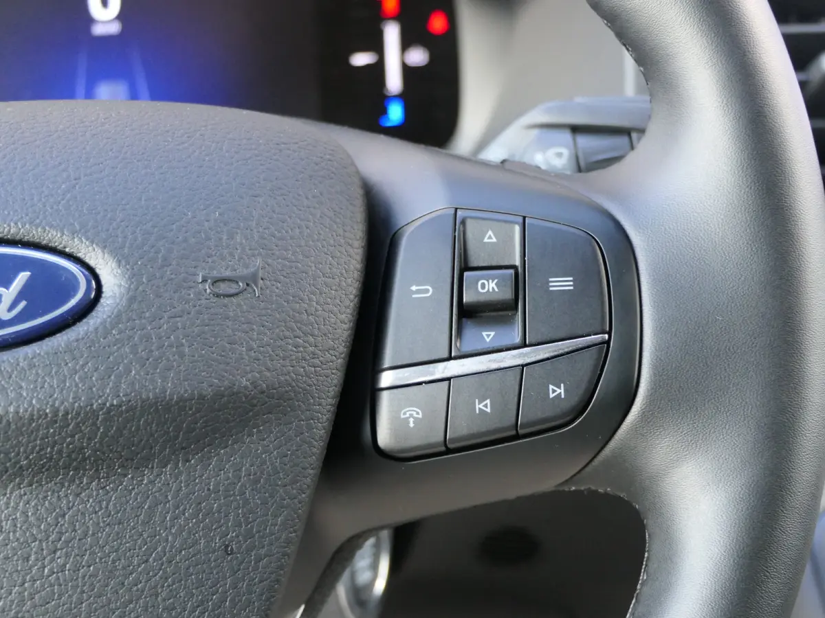 350 L2H2 Trend 68 kWh | 360 Camera | Adaptive Cruise | Navigatie | Stoelverwarming | BLIS | CarPlay/Android Auto