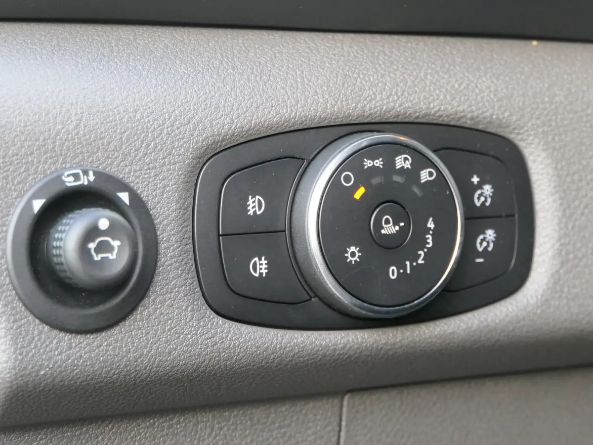 350 L2H2 Trend 68 kWh | 360 Camera | Adaptive Cruise | Navigatie | Stoelverwarming | BLIS | CarPlay/Android Auto
