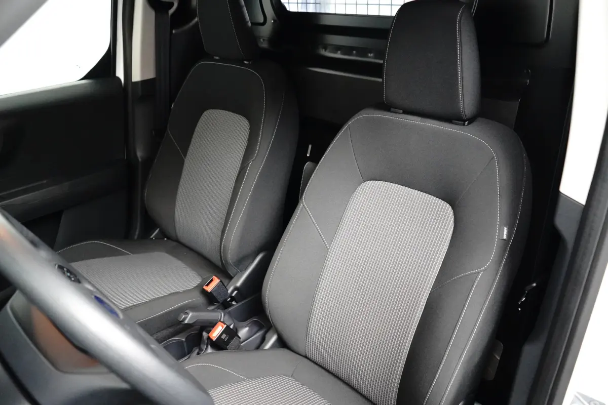 1.5 EcoBlue Trend | CarPlay/Android Auto | Parkeersensoren | Cruise Control | DAB | Schuifdeur | Rubberenmat Laadruimte