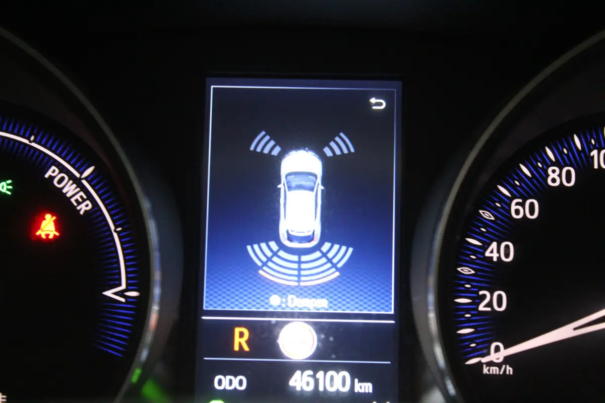1.8 Hybrid Dynamic Apple Carplay/Android Auto l  airco automatisch l Keyless entry/start l Lichtmetalen velgen 18"