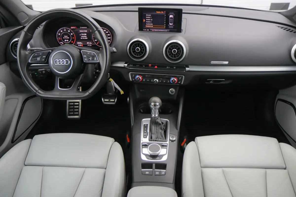 1.4 TFSI 150pk S-tronic S edition | Nekverwarming | B&O Audio | Matrix LED | Windschot