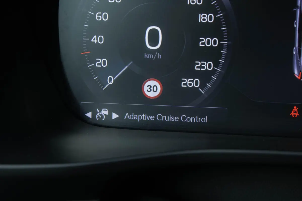 T5 1.5 PHEV R-DESIGN|360 Camera|Pilot assist|Memory|Stoel+Stuurverwarming|Harmann Kardon|