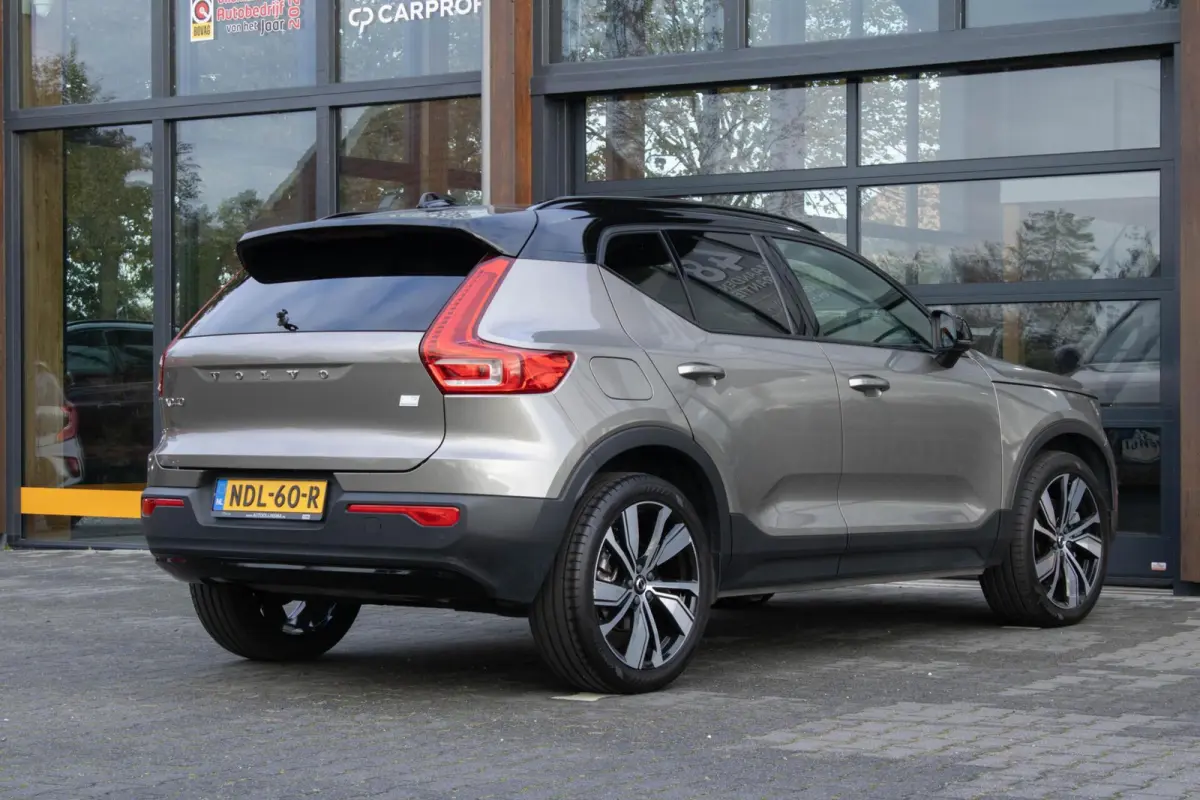 T5 1.5 PHEV R-DESIGN|360 Camera|Pilot assist|Memory|Stoel+Stuurverwarming|Harmann Kardon|