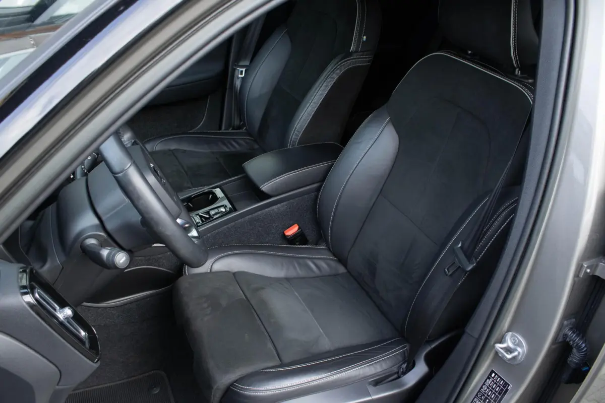 T5 1.5 PHEV R-DESIGN|360 Camera|Pilot assist|Memory|Stoel+Stuurverwarming|Harmann Kardon|