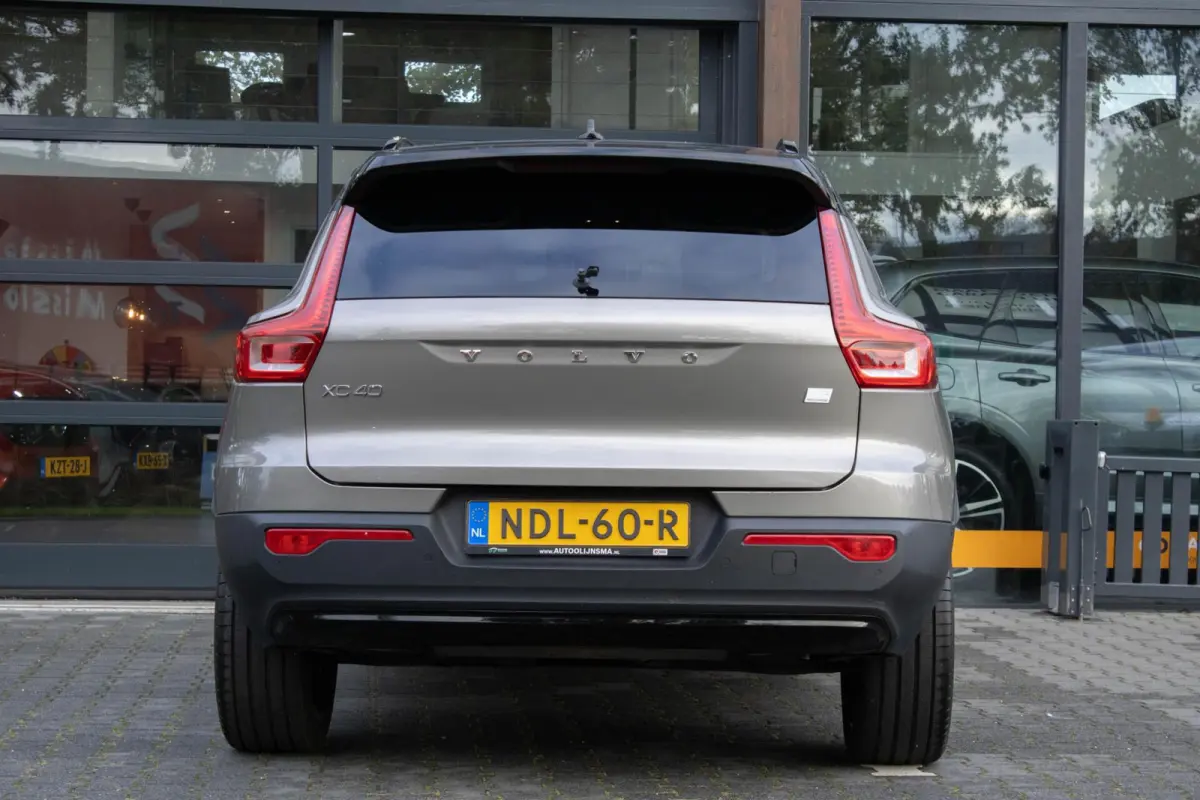 T5 1.5 PHEV R-DESIGN|360 Camera|Pilot assist|Memory|Stoel+Stuurverwarming|Harmann Kardon|