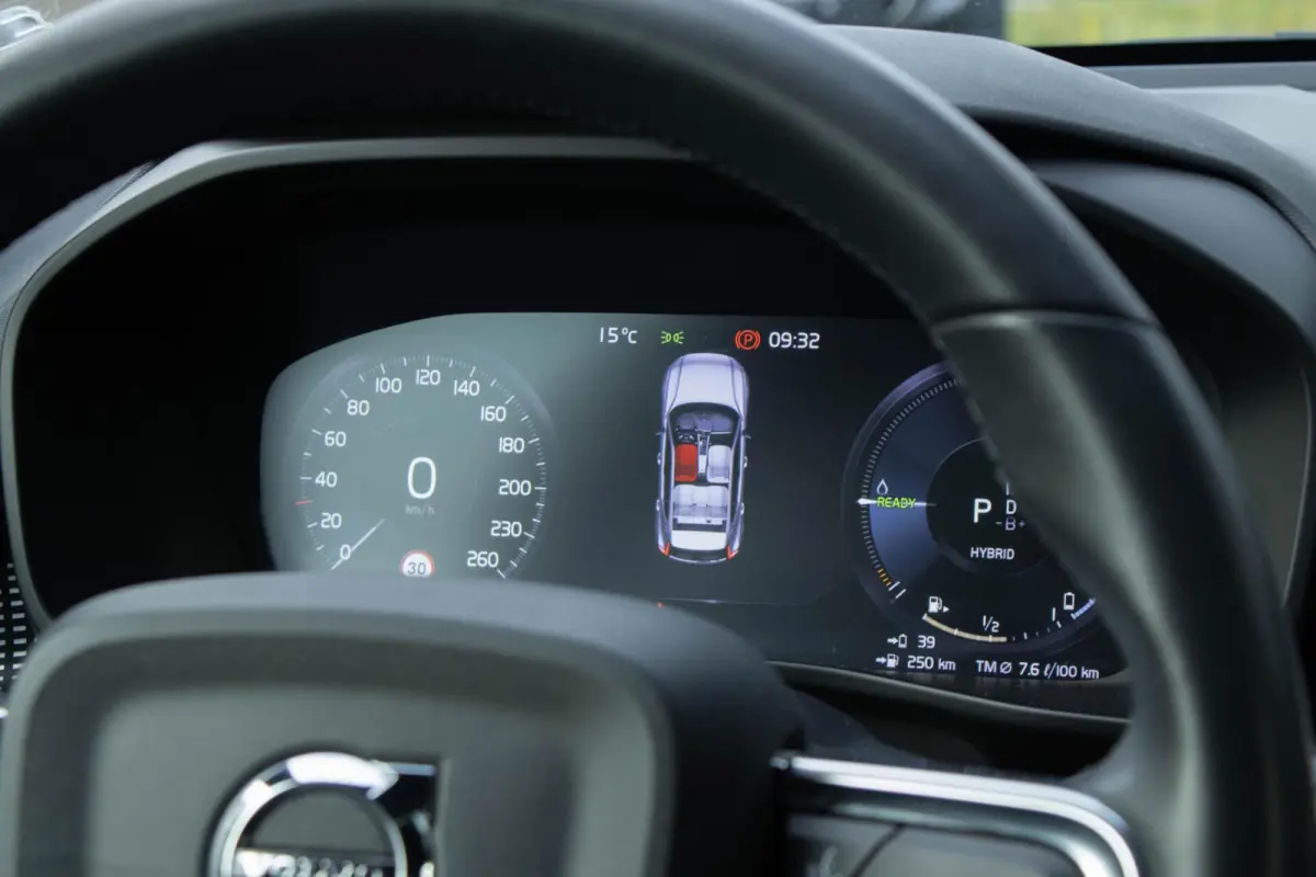T5 1.5 PHEV R-DESIGN|360 Camera|Pilot assist|Memory|Stoel+Stuurverwarming|Harmann Kardon|