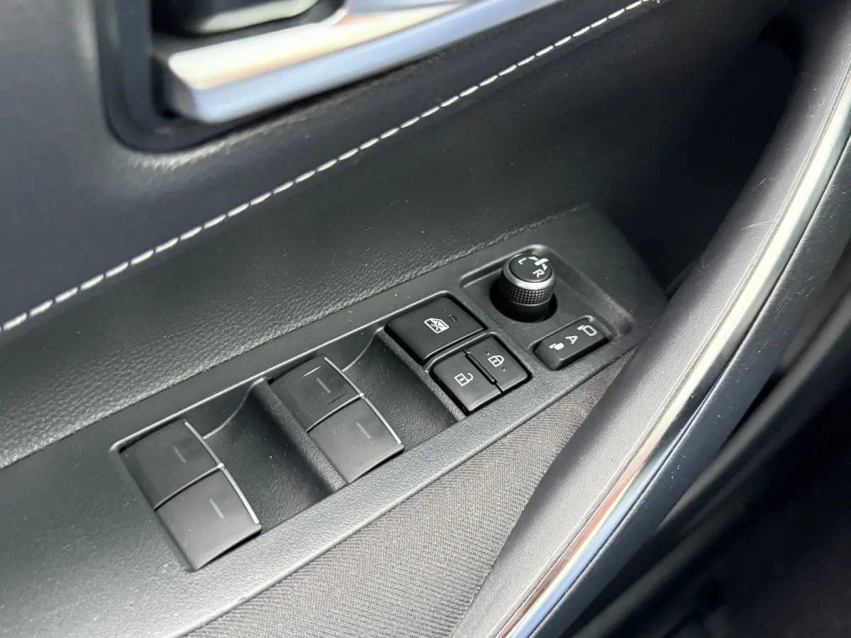 2.0 Hybrid Team D | ACC | CarPlay | Camera | Dodehoek | Keyless