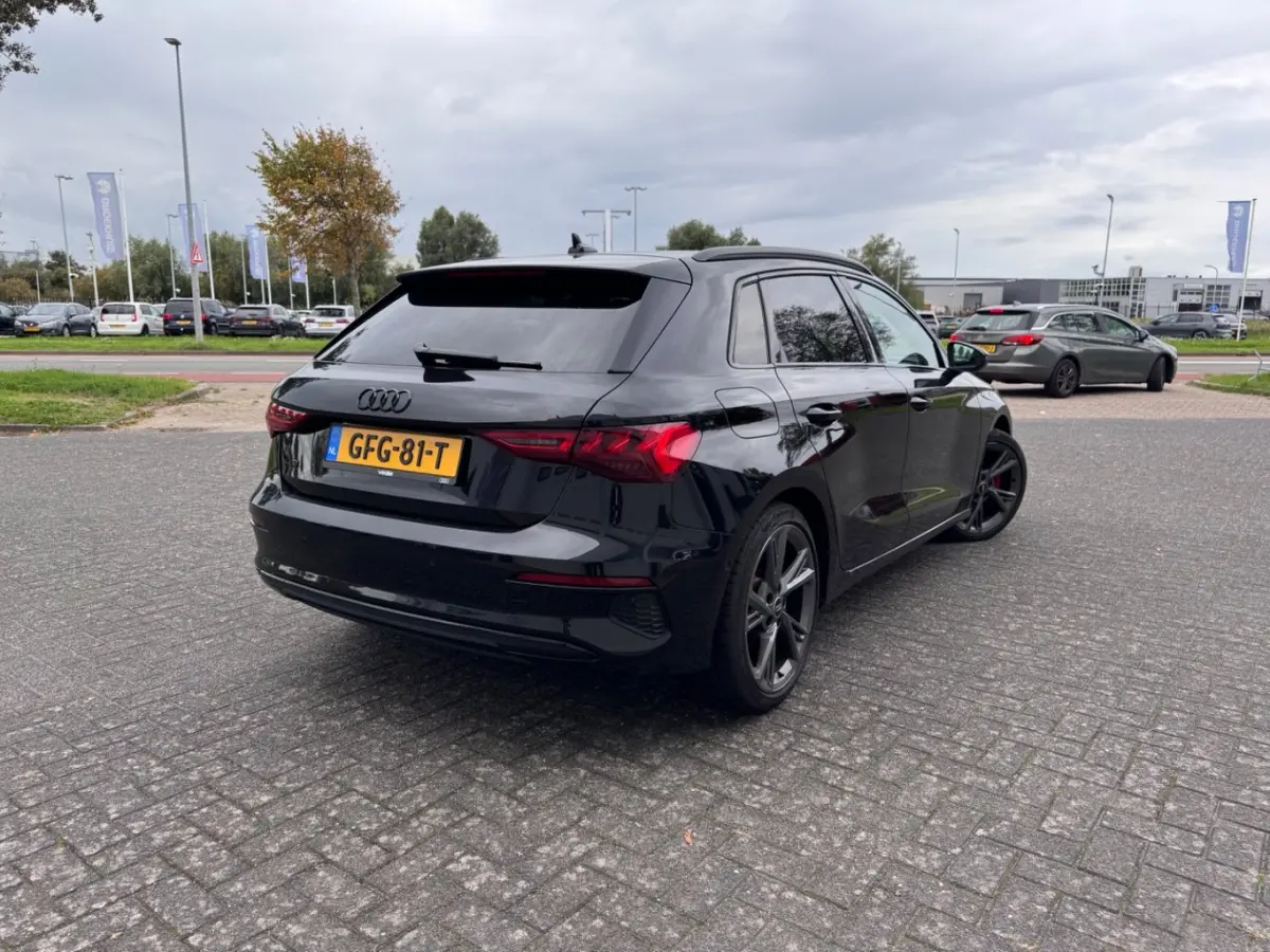 35 TFSI S edition 150PK | B&O | Dynamica stoelen incl. rode stickels | Parkeerhulp Plus | Stoelverw. voor