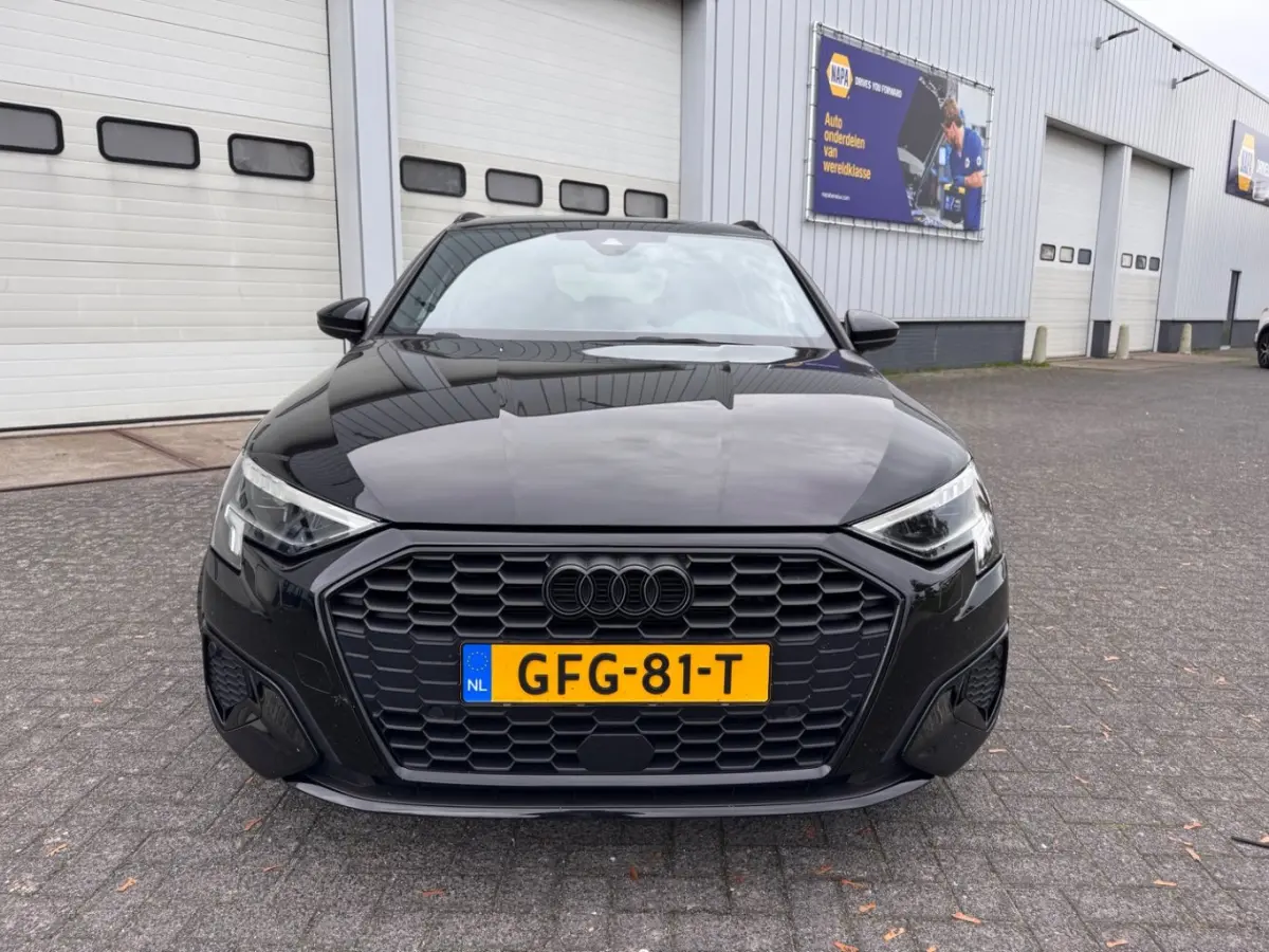 35 TFSI S edition 150PK | B&O | Dynamica stoelen incl. rode stickels | Parkeerhulp Plus | Stoelverw. voor