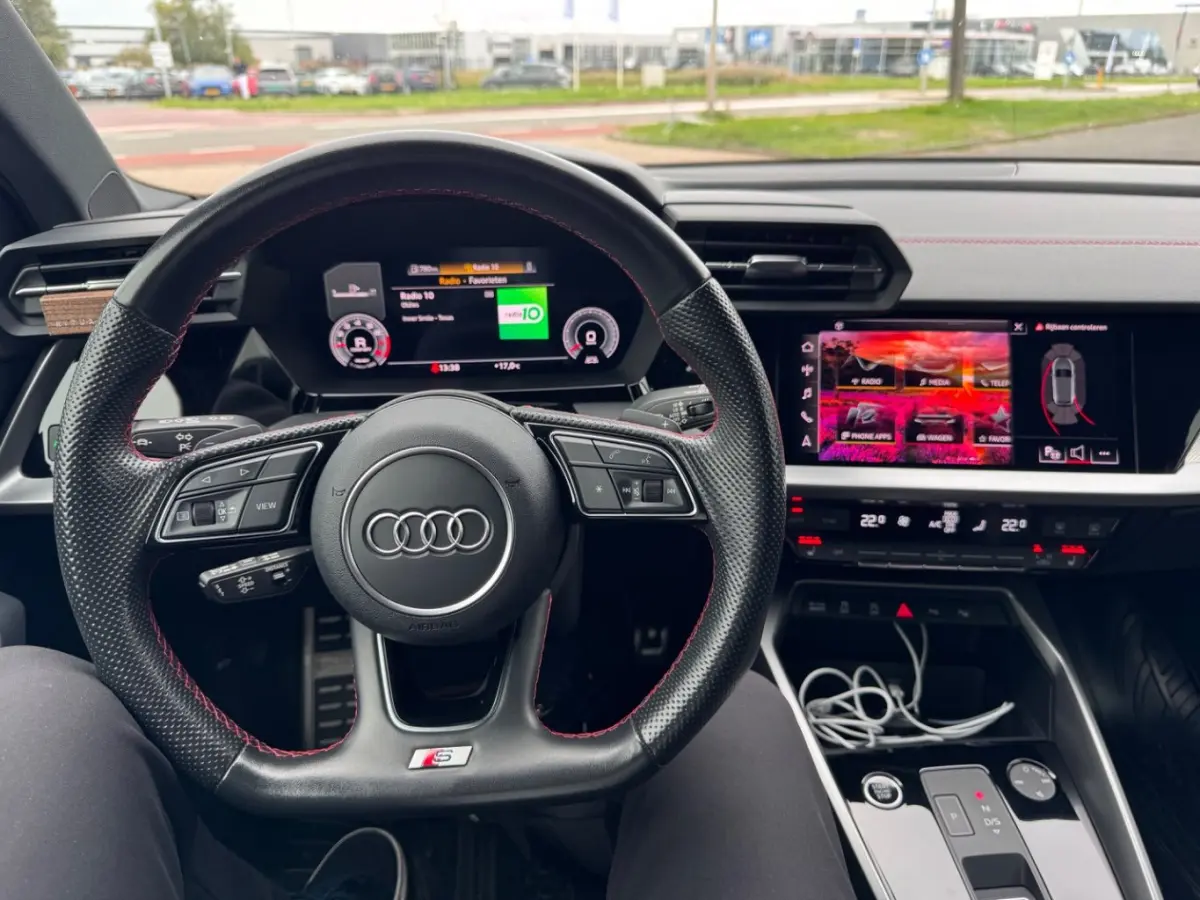 35 TFSI S edition 150PK | B&O | Dynamica stoelen incl. rode stickels | Parkeerhulp Plus | Stoelverw. voor