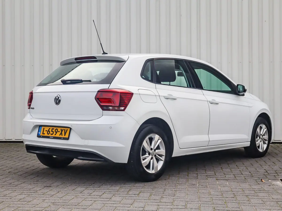 1.0 TSI 95pk DSG Comfortline Business | Apple Carplay/Android Auto | Lichtmetalen velgen