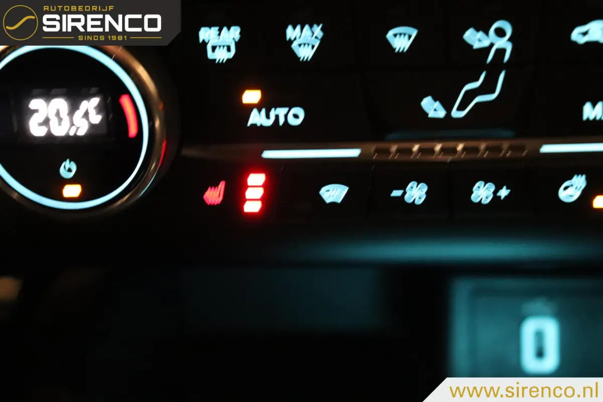 1.0 EcoBoost ST Line | trekhaak | climate & cruise control | dab | stoel- en stuur verwarming |