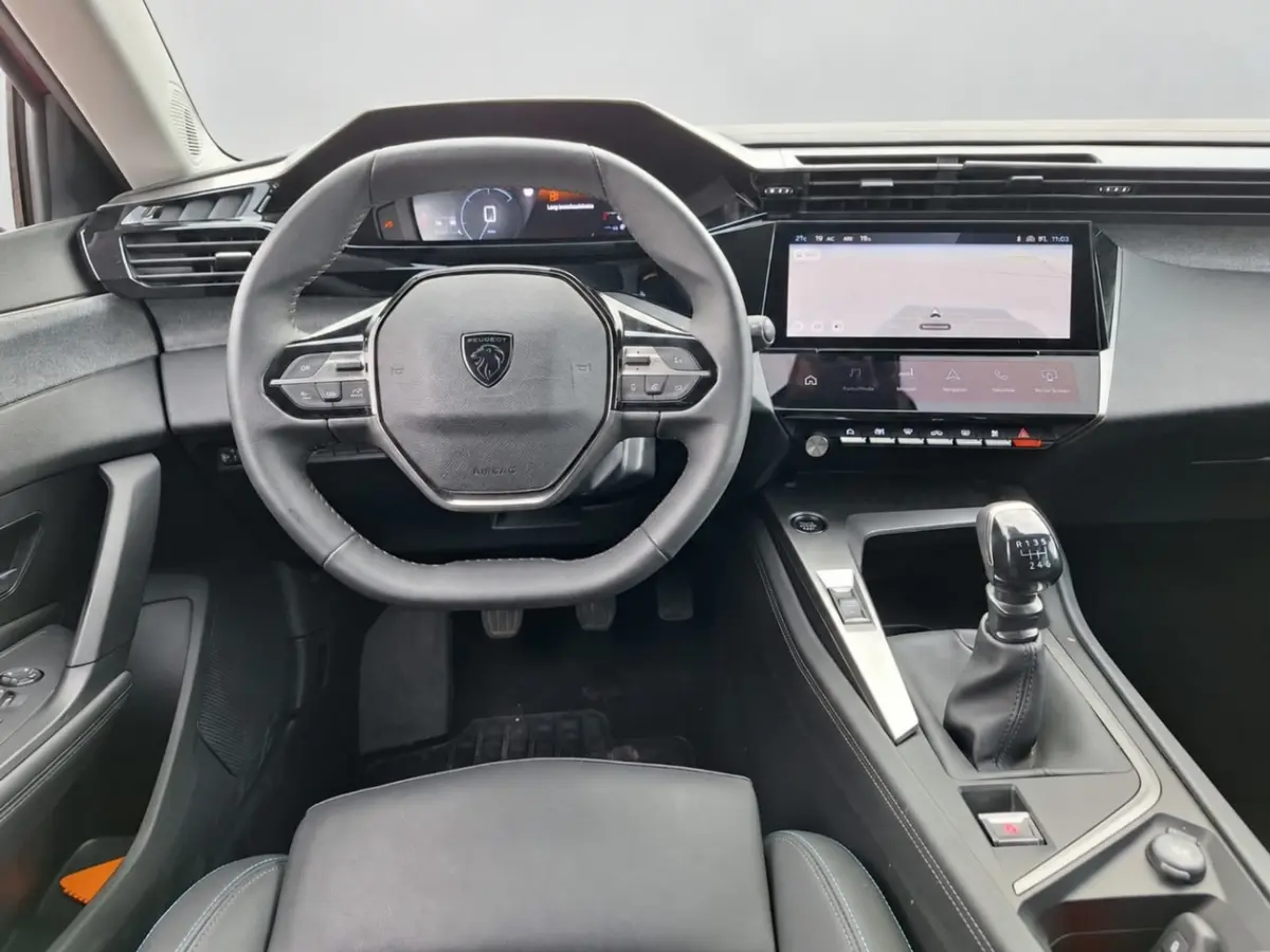 1.2 PureTech Allure Rondomzicht Camera | AGR-Stoelen | Carplay | Climate | LED | 17" Lichtmetaal | Leder/Stof | Digitaal Dashboard | Achteruitrijcamera | Apple Carplay/Android Auto|telefooni