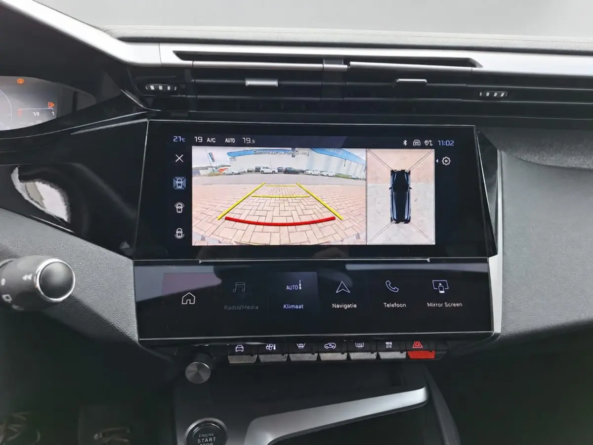 1.2 PureTech Allure Rondomzicht Camera | AGR-Stoelen | Carplay | Climate | LED | 17" Lichtmetaal | Leder/Stof | Digitaal Dashboard | Achteruitrijcamera | Apple Carplay/Android Auto|telefooni