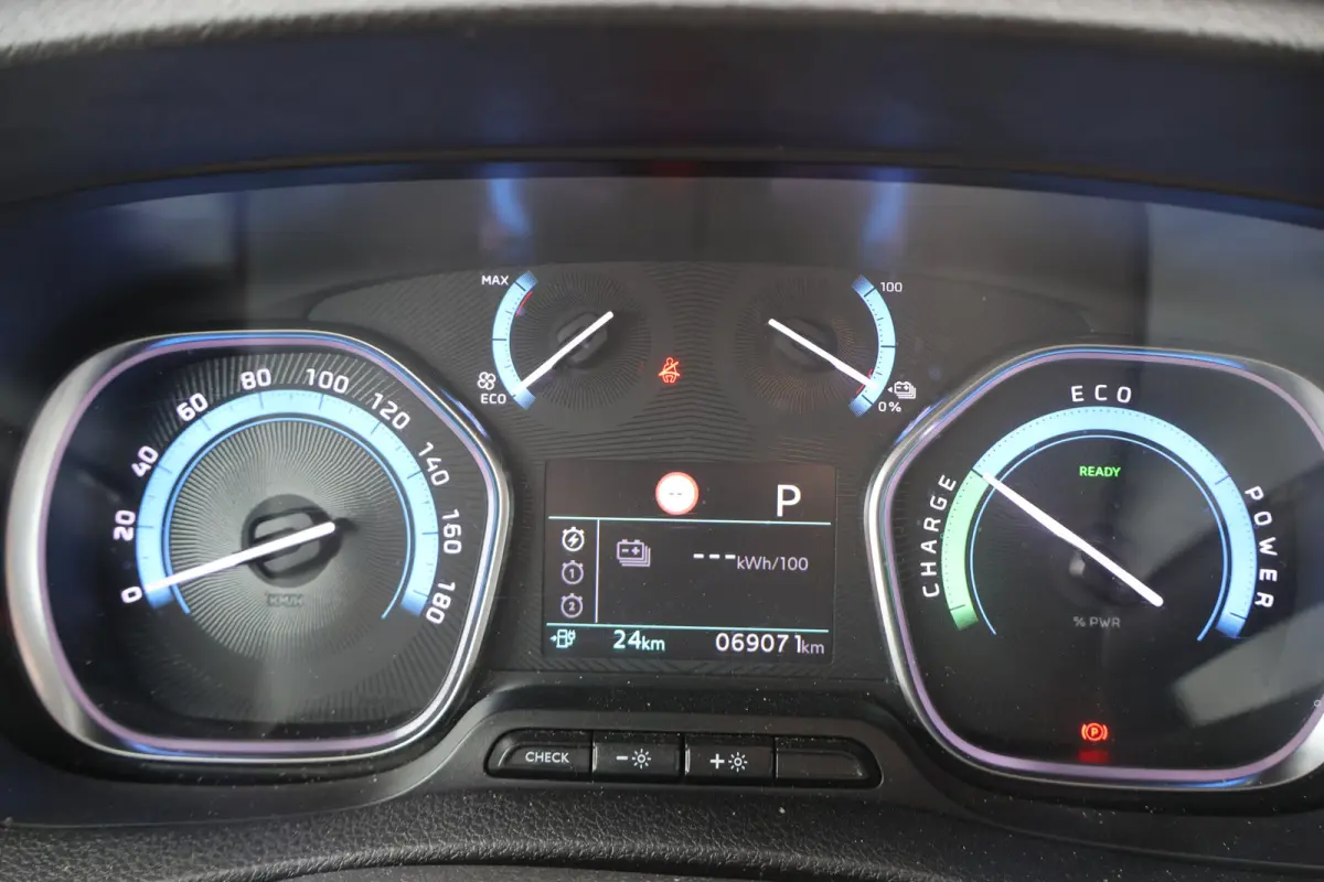 Electric Extra Range Navigator