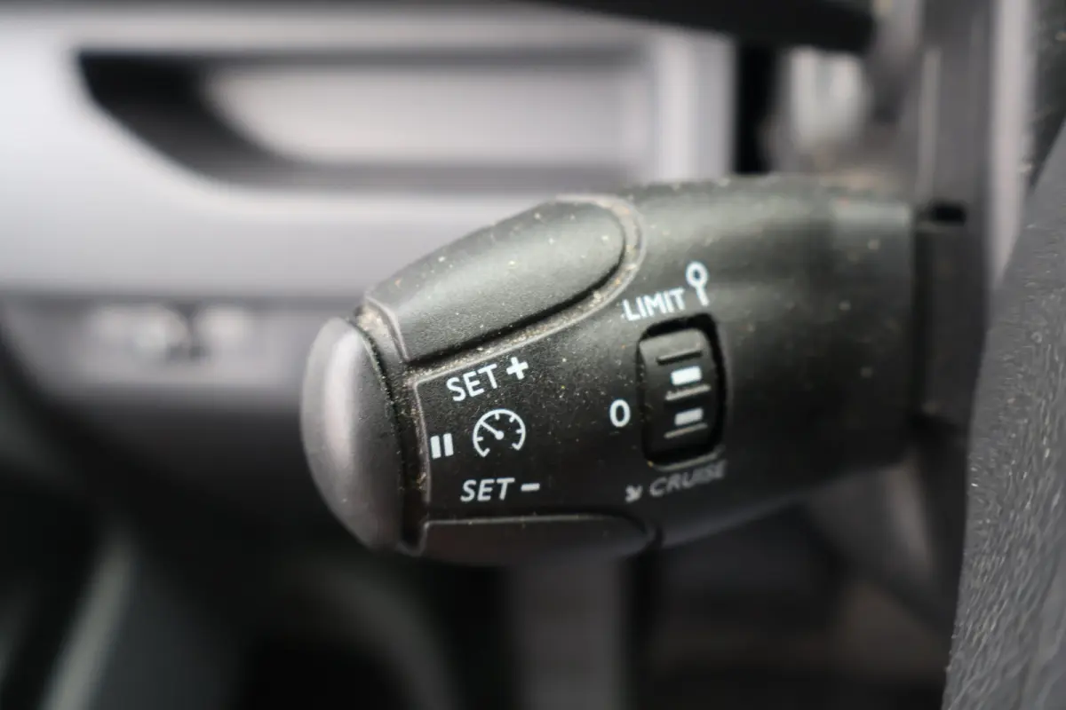 Electric Extra Range Navigator