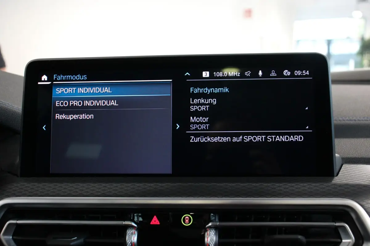 M-SPORT 80 kWh (210kW/286pk) ** LED, LEDER, PANO, TREKH, VERW. STUUR, 20-inch LMV ** 1e EIG - BMW FABR. GAR. ** ** INFORMEER OOK NAAR ONZE AANTREKKELIJKE FINANCIAL-LEASE TARIEVEN **