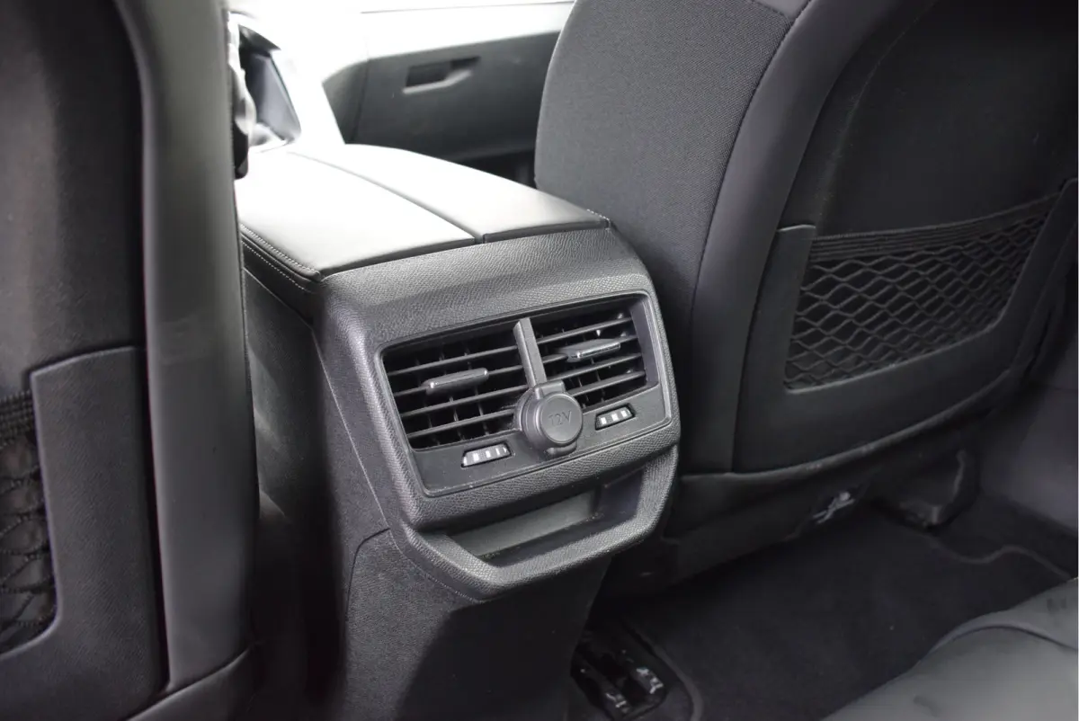 1.2 Blue Lease Premium 130PK | Nieuwe motor | Focal Audio | 360° Camera | Elek. Kofferklep
